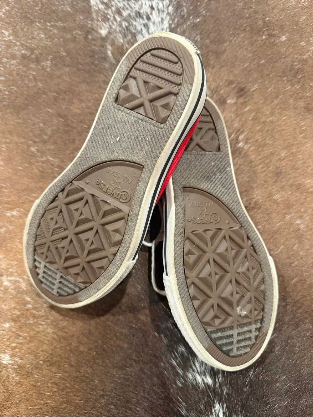 Converse Kids All Star Low Top Sneakers - Red and White Size 1